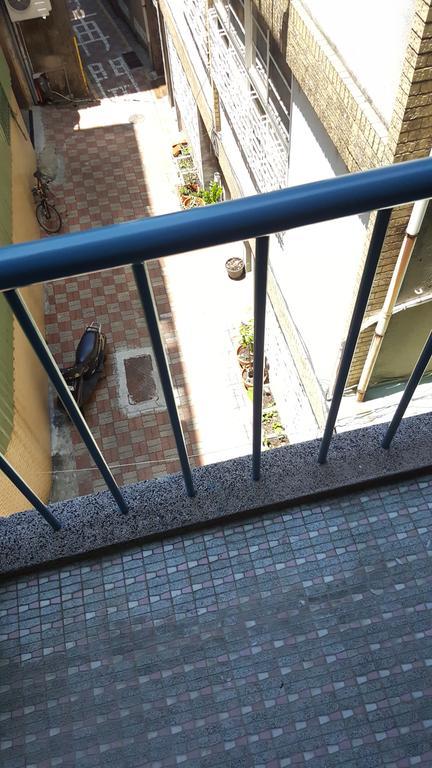 Ferienwohnung San Bu Strolling Tainan Exterior foto