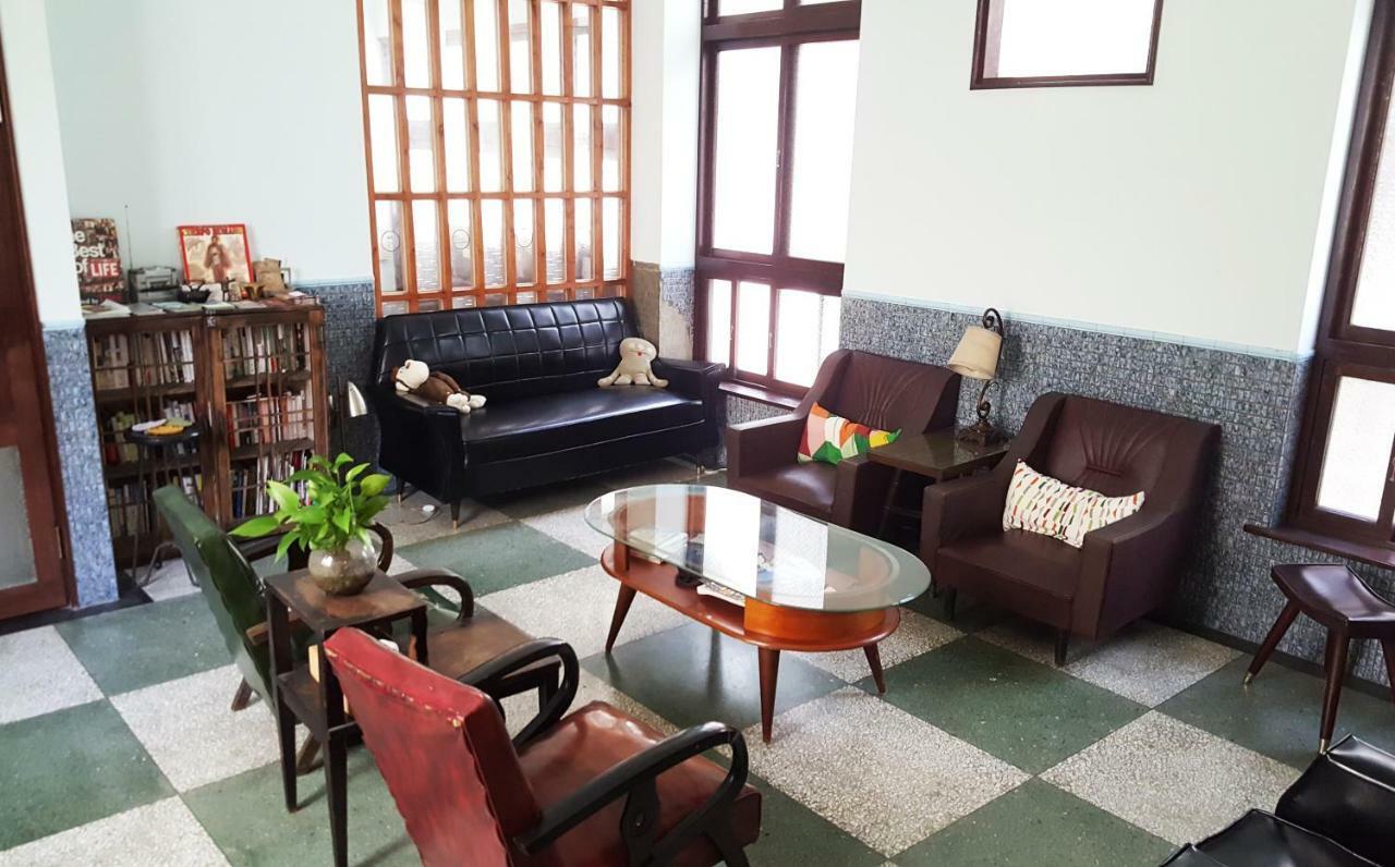Ferienwohnung San Bu Strolling Tainan Exterior foto